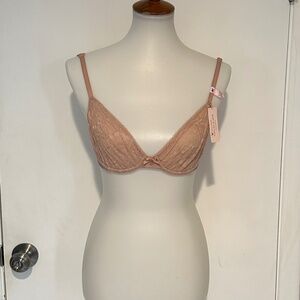 Victoria Secret Invisible Lift Unlined Lace Demi Bra -  Size 32B - NEW With Tags